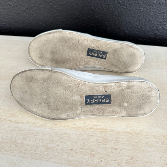 Sperry Perforated Pink Leather Slip Ons - Size 7.5 - Picture 6 of 7